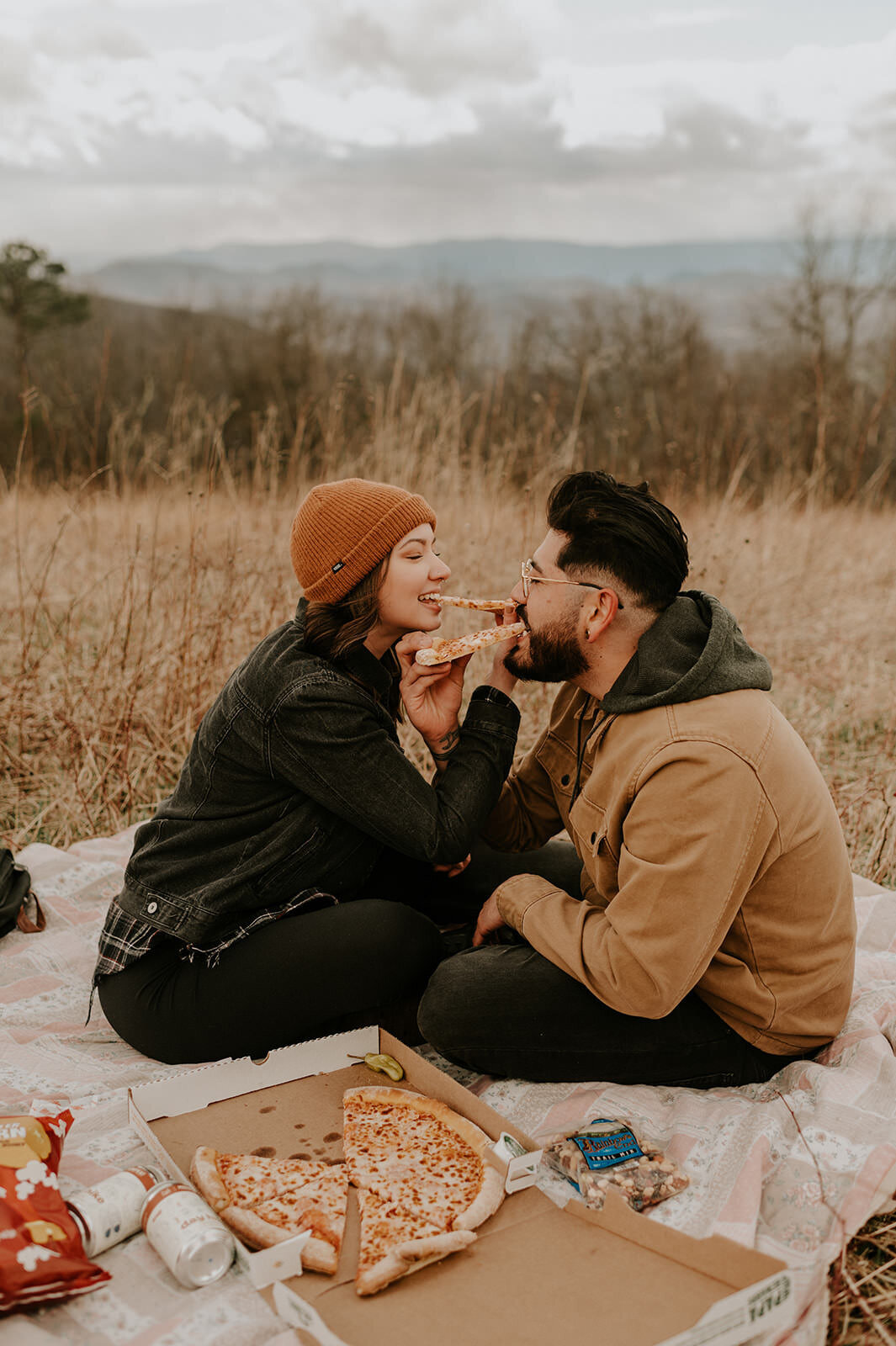 Evergreen-Photo-Elopement-Couple-Engagement-Photographer202