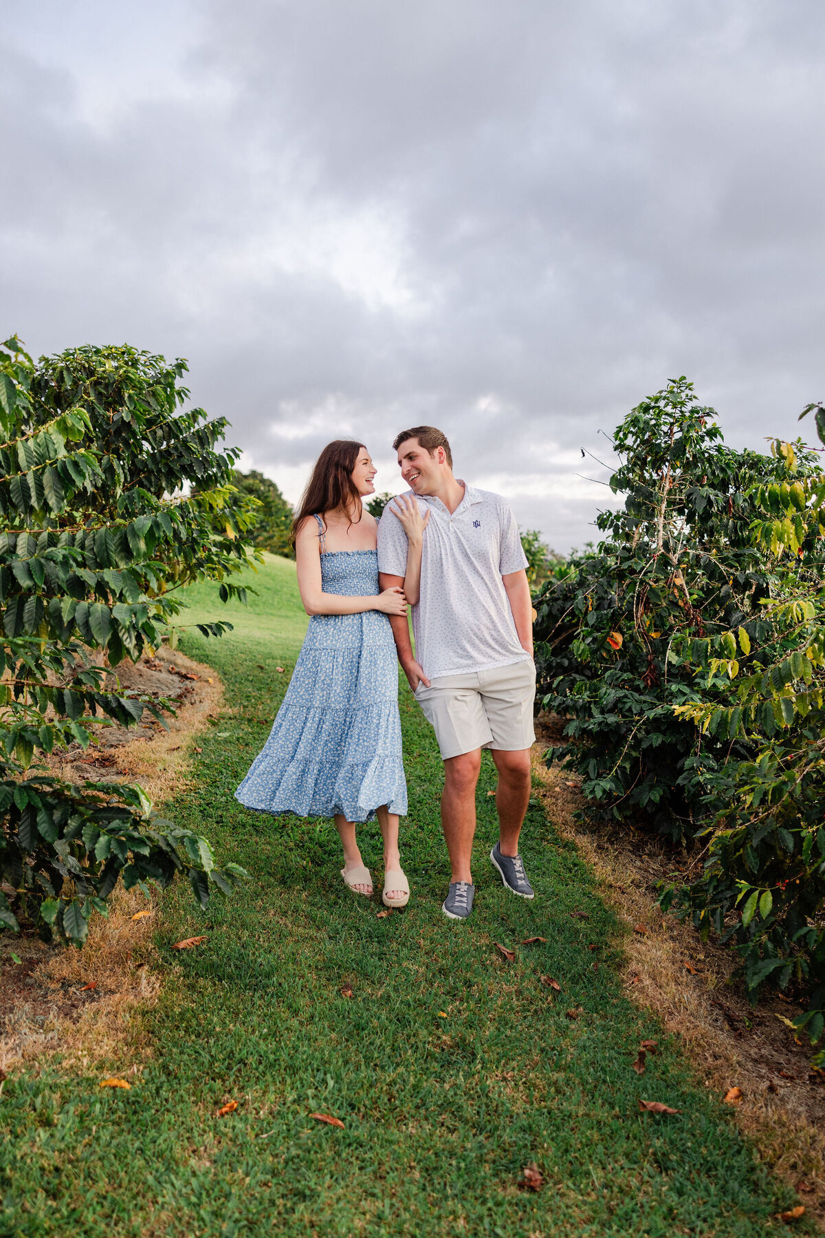 Hawaii-Engagement-Photos-Holualoa-Inn (127)