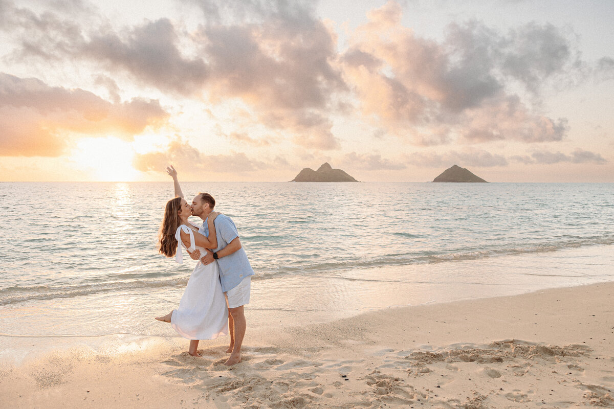 Lanikai-Surprise-Proposal-13
