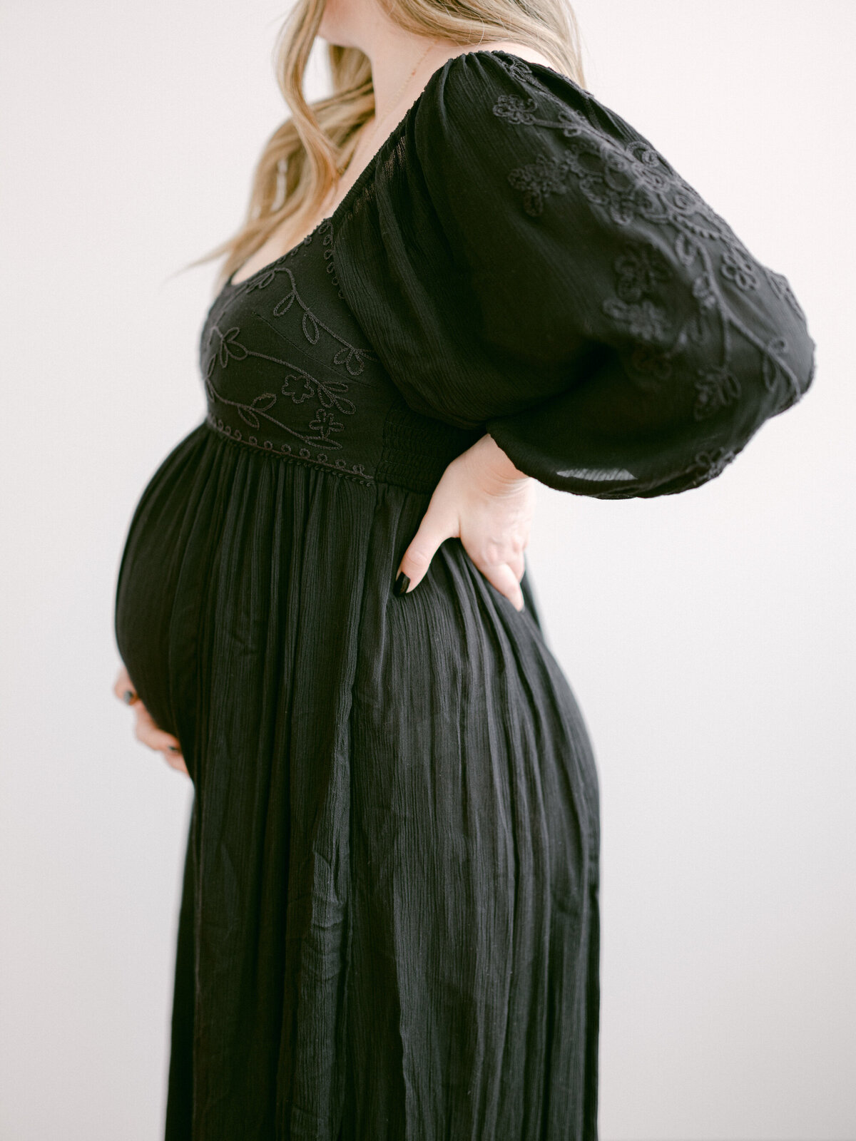 ct-maternity-session-photo-rental-studio-the-apiary-co-4