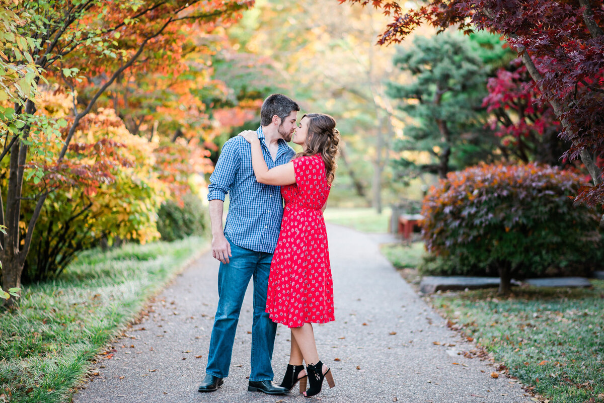 Fall MO Botanical Gardens Engagement Session