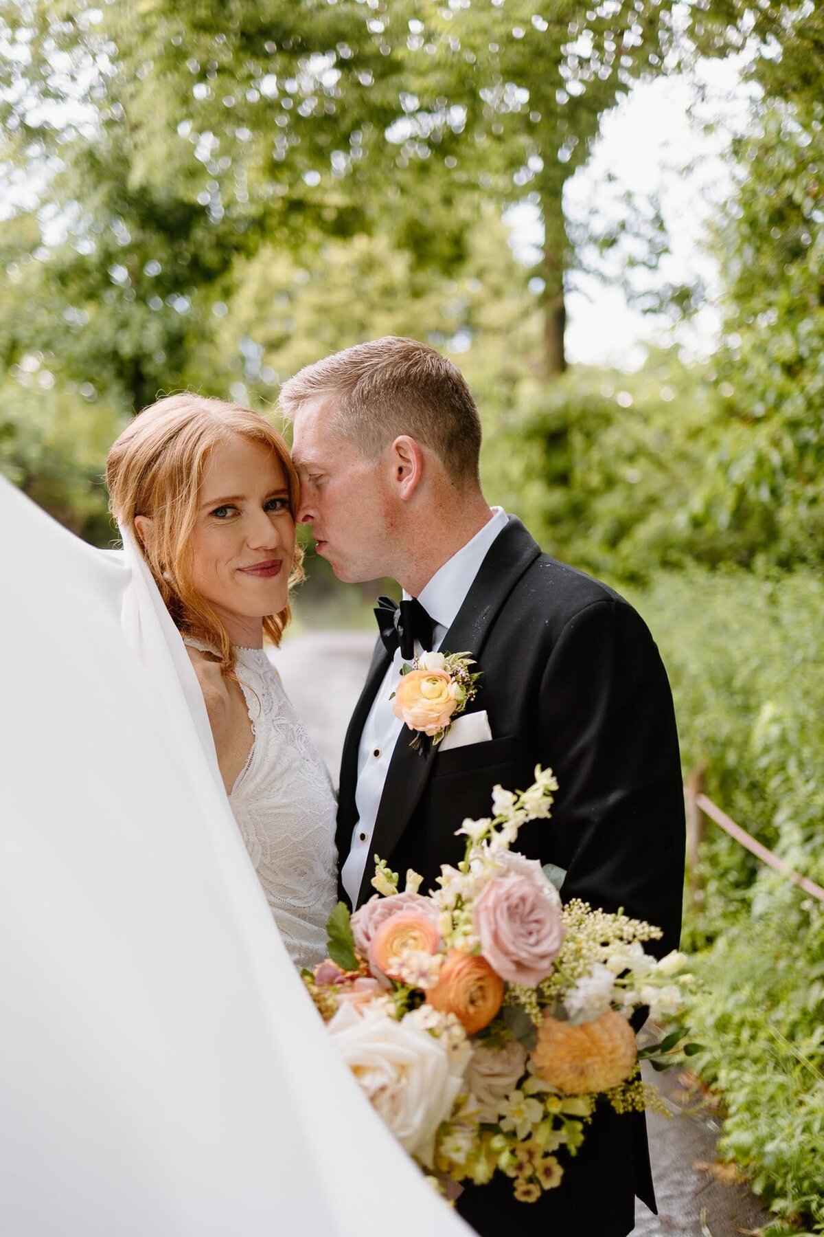 Nichole-Babiez-Photography-07.15.2023-Artifact-events-downtown-chicago-montrose-pointe-bird-sanctuary-wedding-photos-candid-luxury-fall-destination-29
