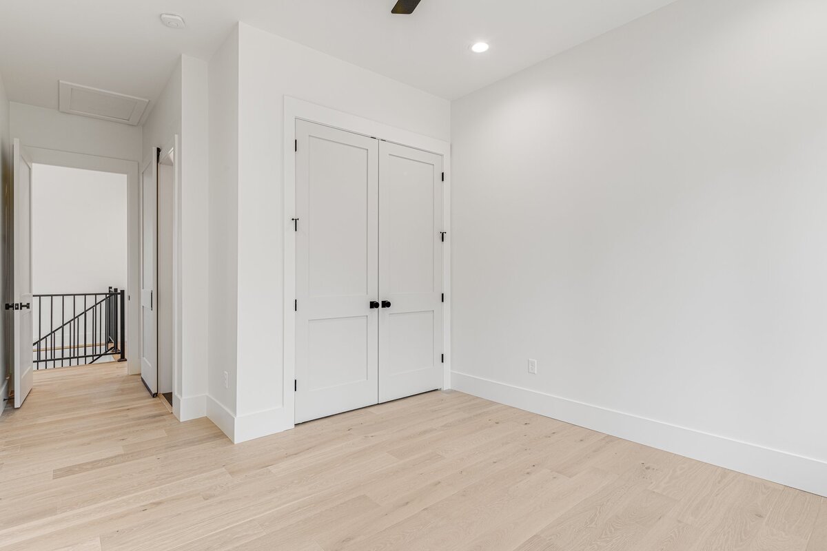 30-web-or-mls-18-baxter-woods-ln