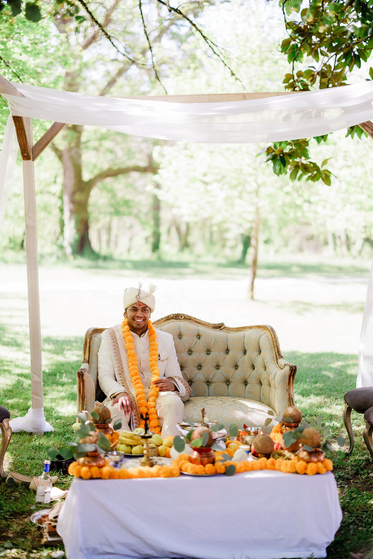 Modern_Chic_Chateau_Valouze_Destination_Wedding_Photographer-113