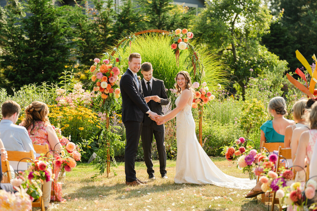 Bellingham-Wedding-Photographer_Backyard_VT_Caylie-Mash_33