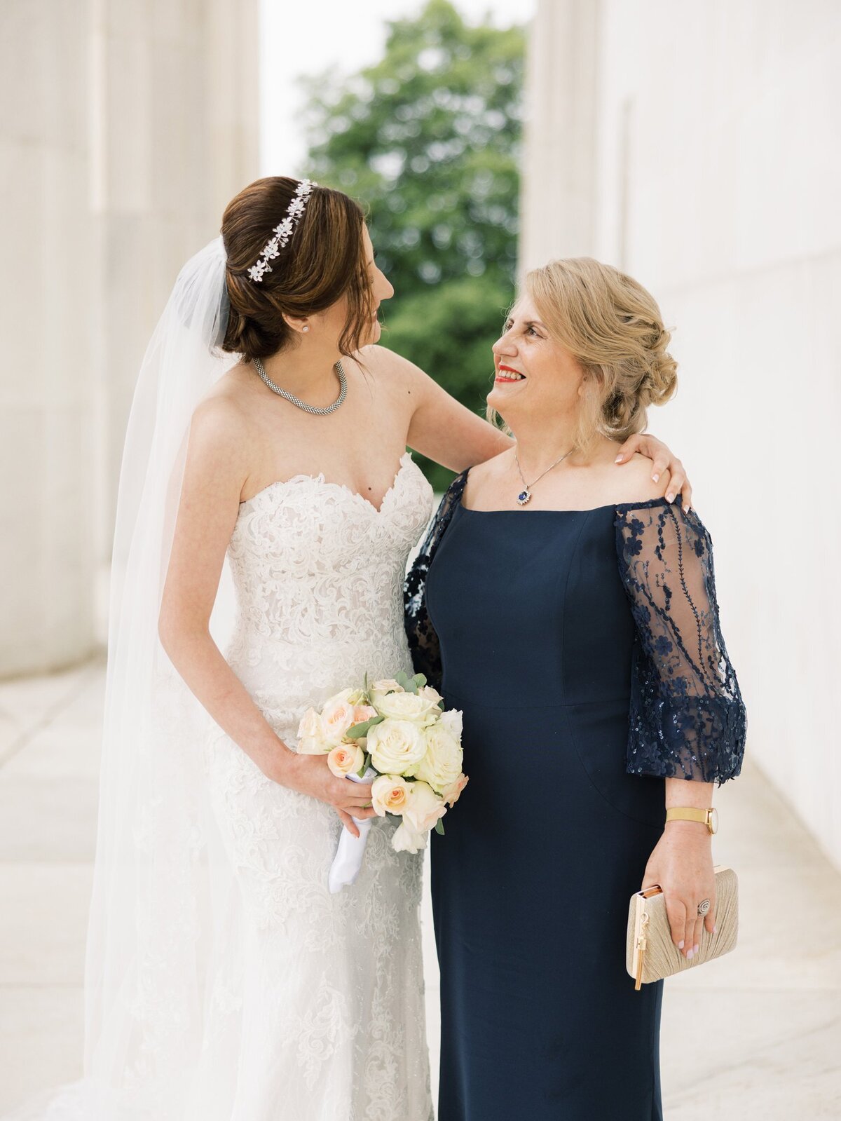 Rainy-DC-Private-Estate-Wedding-26