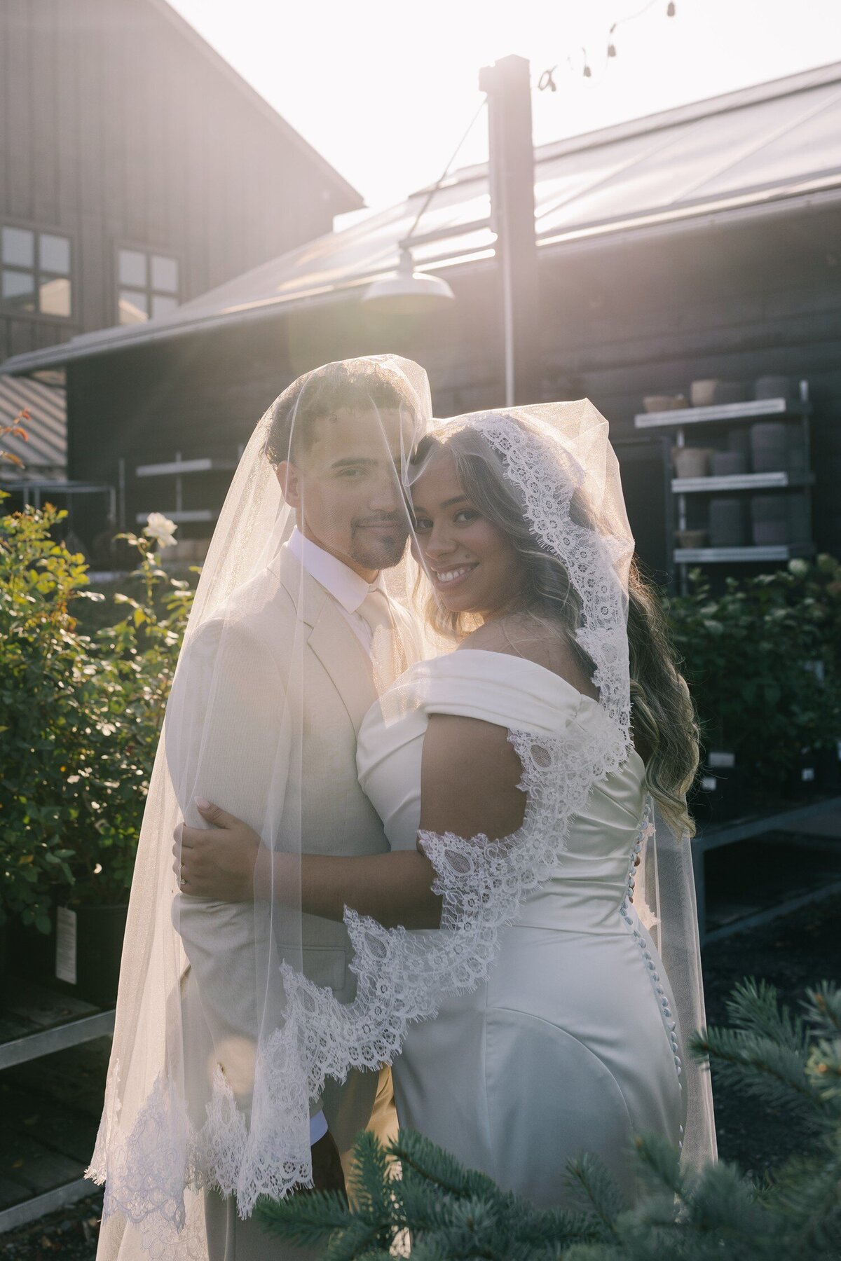 cjamie_riverawedding_sneaks-35_small