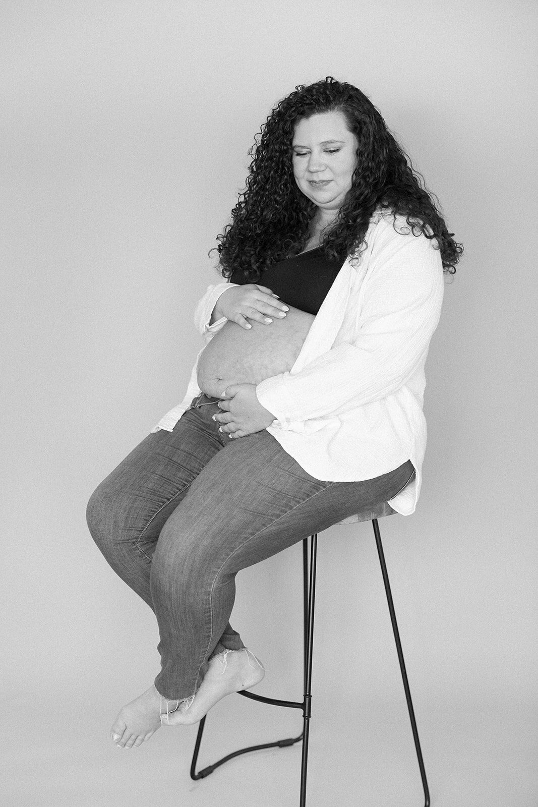 2024 Maternity - Sadie_Alexis Fox Photography +  Winter + Maternity + Studio Session + Muncie + Indiana  (18 of 19)