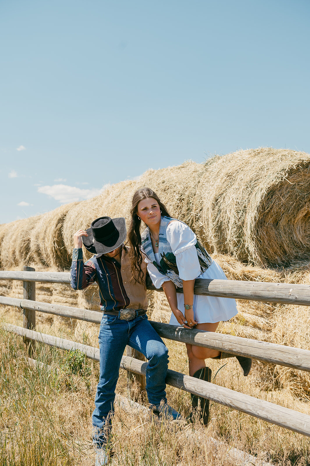 presley-gray-photo-haybale-forest-montana-elopement-7593