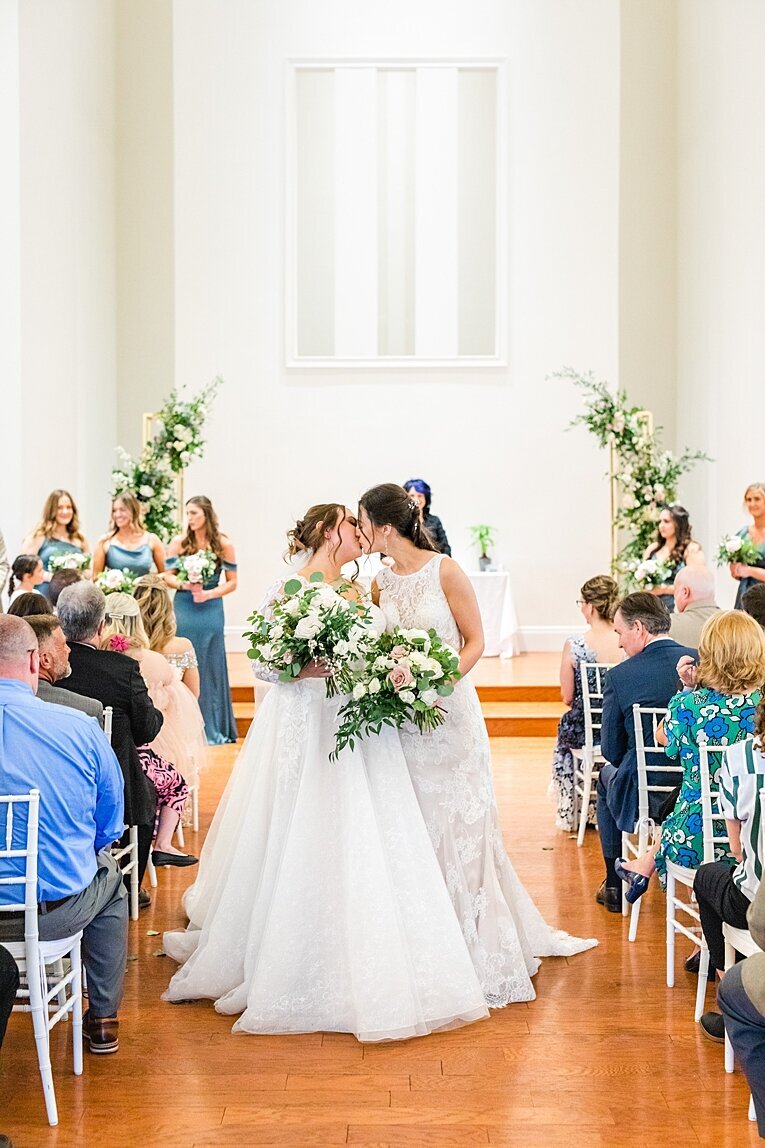 The-Ritz-Charles-indianapolis-carmel indiana-wedding-photographer_0020