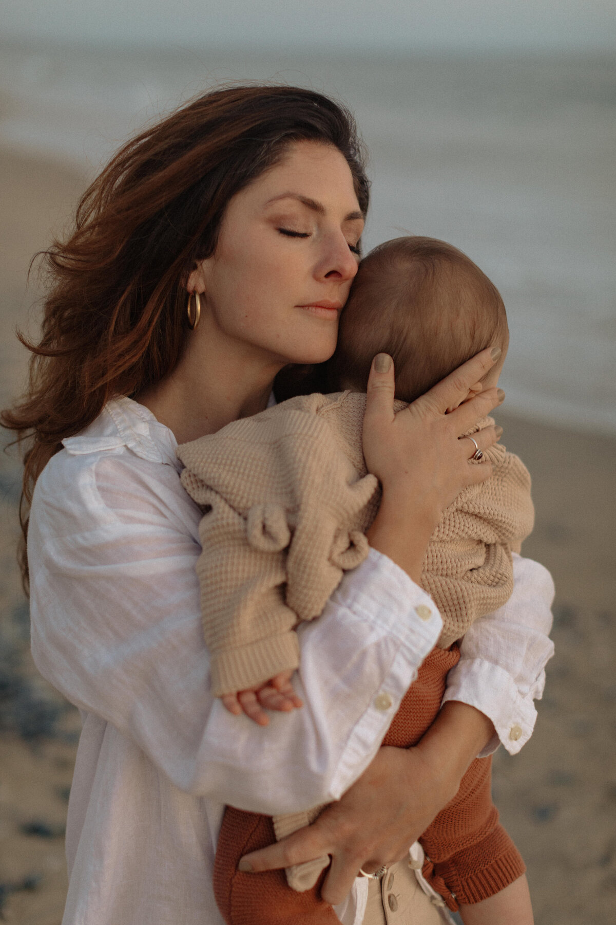 Erin-Conrad-Motherhood-2024-by-Emilie-Blanc-231