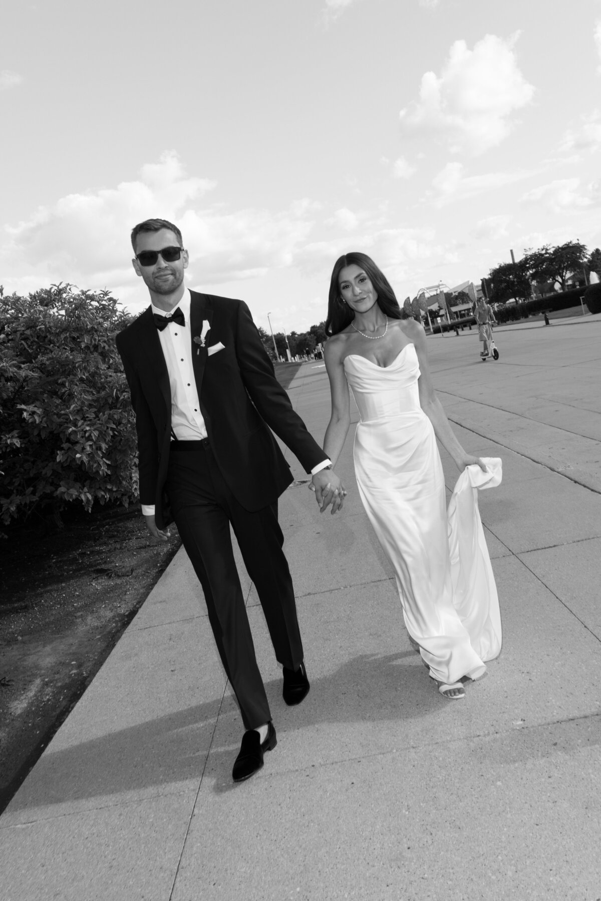 Summer Wedding at The Milwaukee Art Museum - L+A_WLP -1238