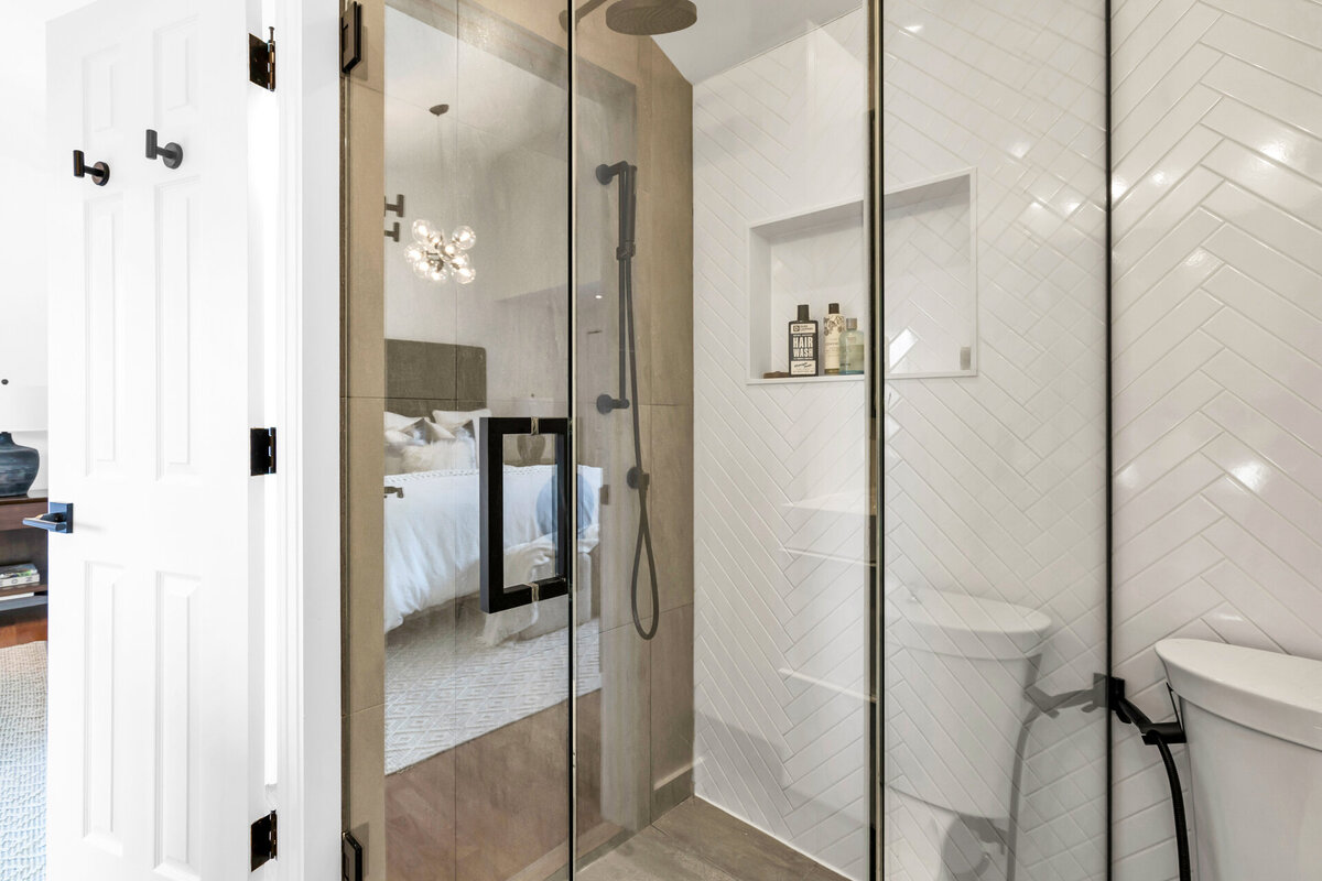 062_Master Ensuite