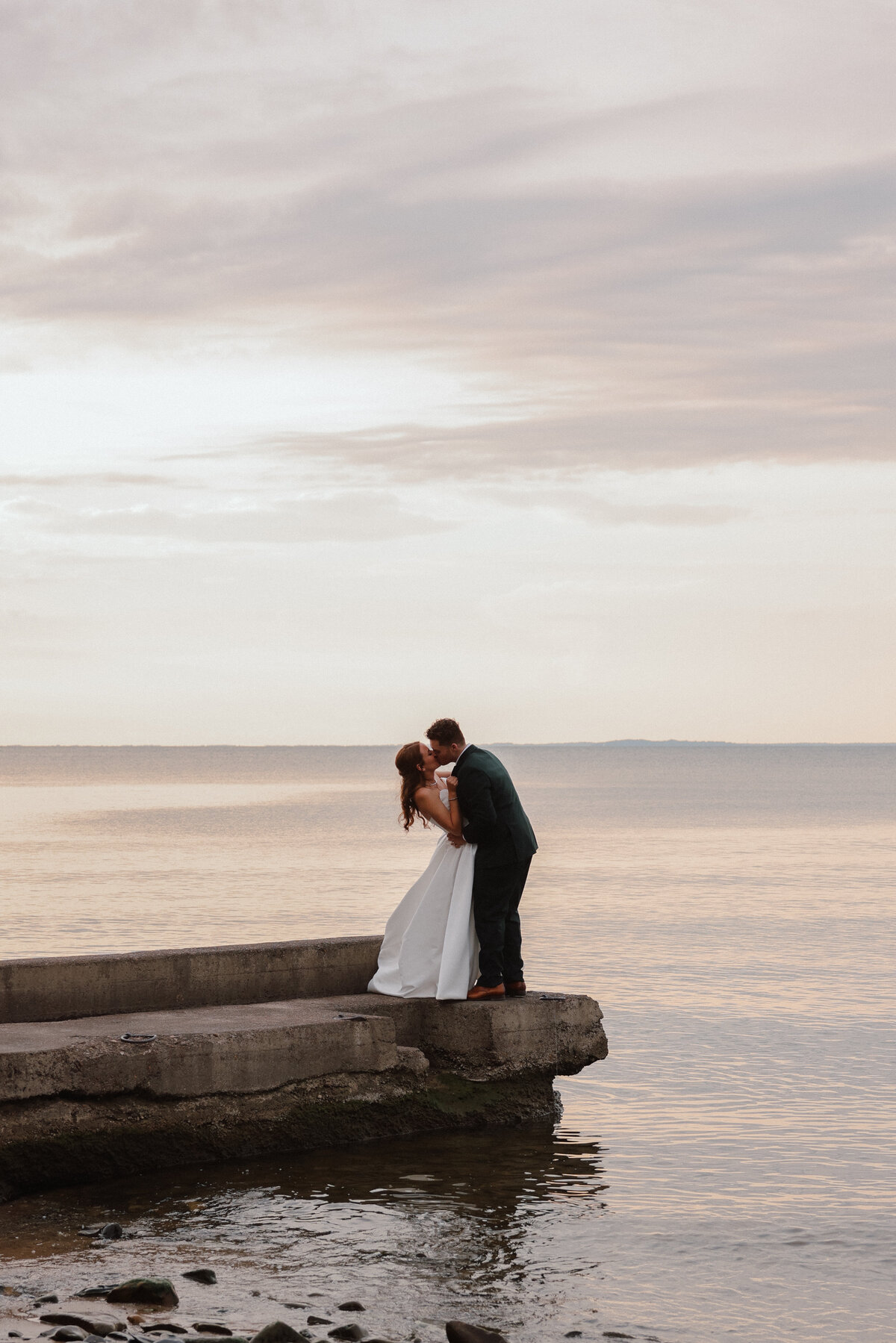 gabby-mike-buffalo-wedding-day-33