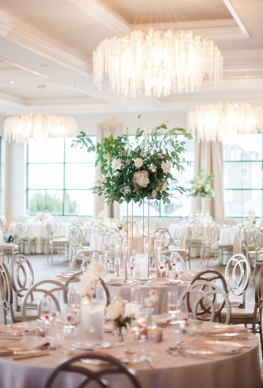 Tyde at Walnut Beach Romantic and Timeless Summer Wedding