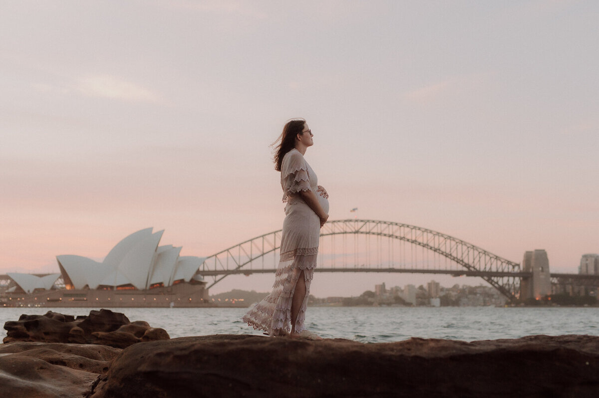 Sydney Opera House Maternity Shoot Couple Session Holiday photos-37