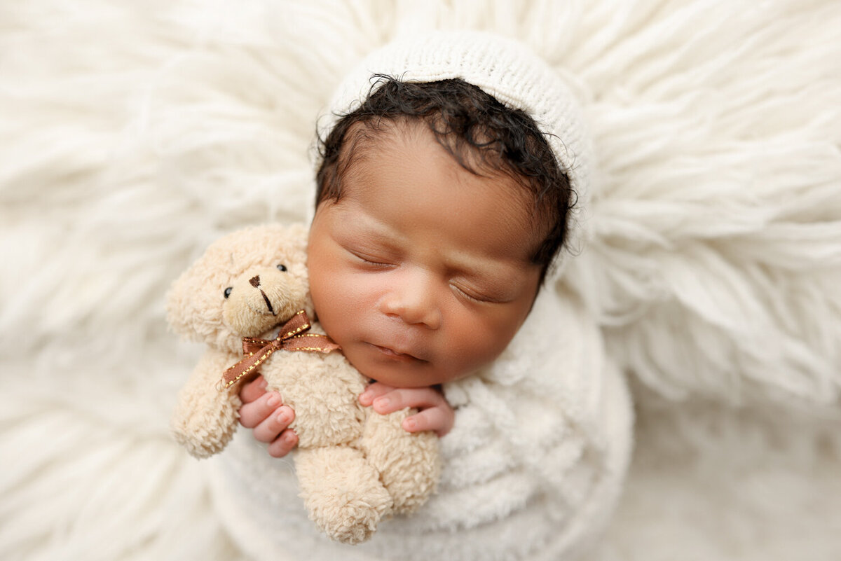 charlotte_newborn_Photographer_teddy