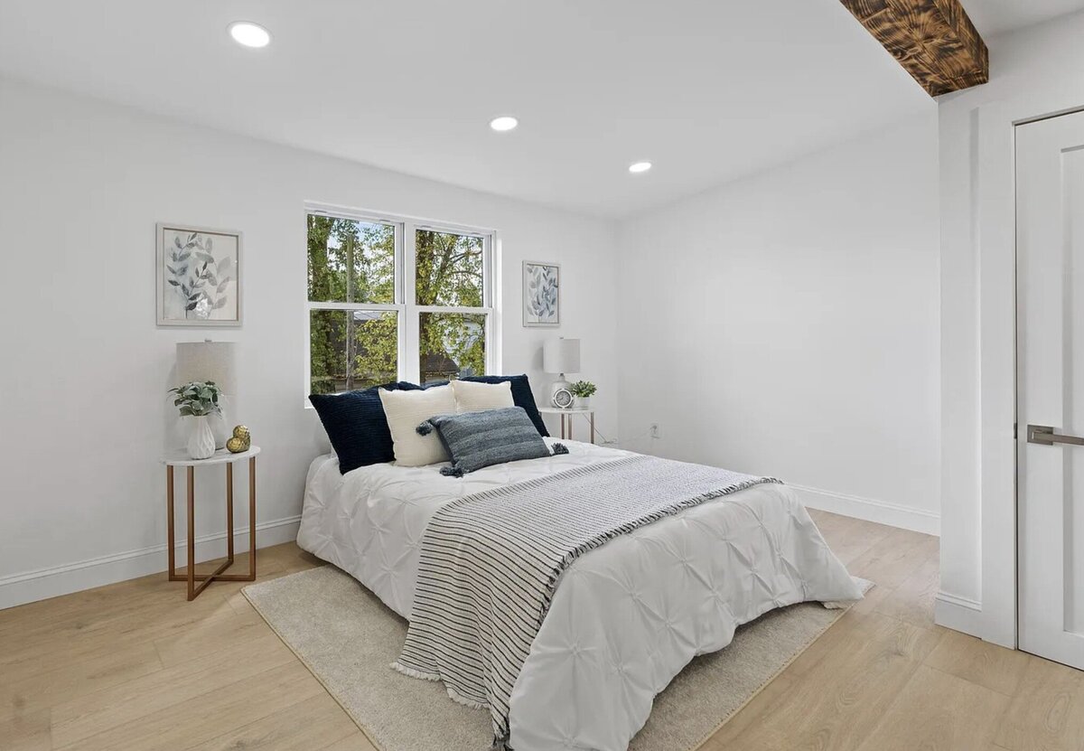 Kelly DeTommaso Elegant Transitions Vacant Home Staging Colmar PA Primary Bedroom 2nd Floor 2