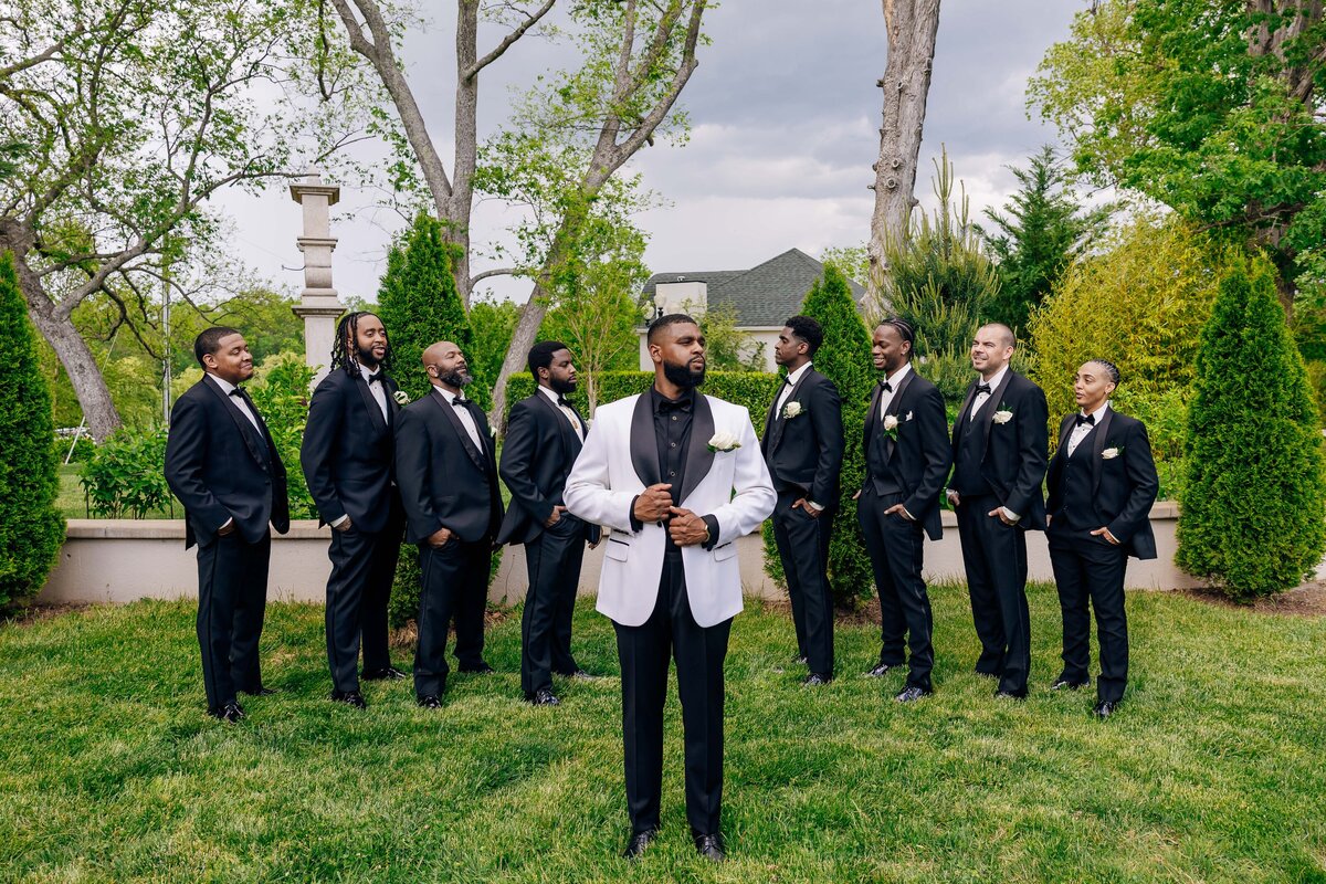 Groom-81