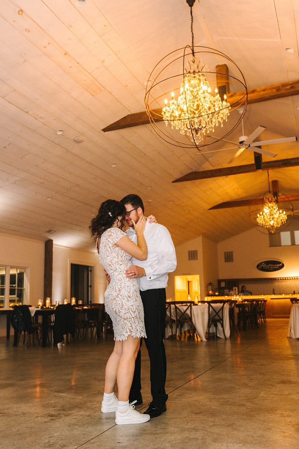 Bride and Groom Wedding Portaits Kelynn and Mathew Evansville Owensboro388