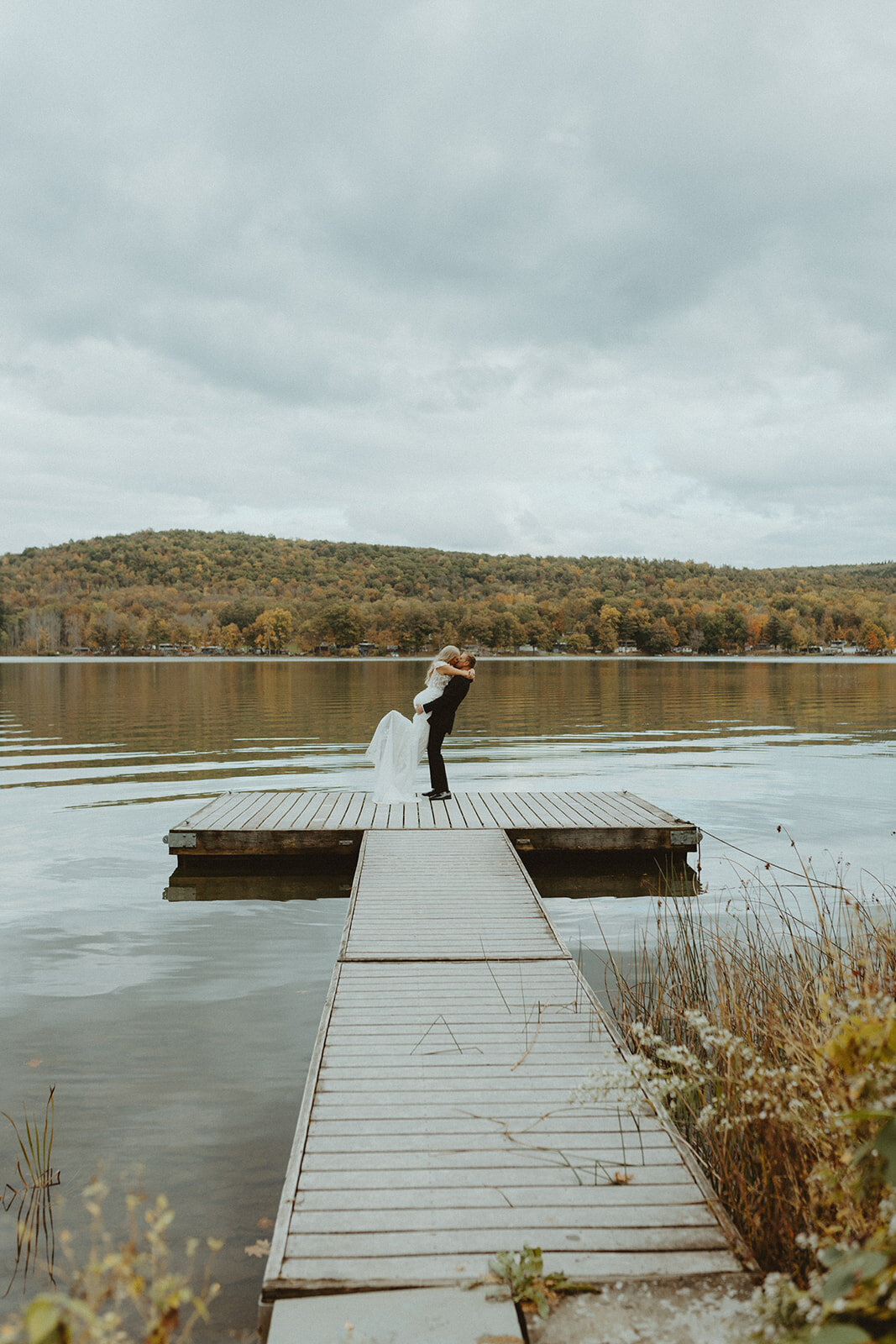 Loraleah marie photography | wedding photographer | Fontainebleau Inn | Upstate NY wedding photograher | NC wedding photographer_-9