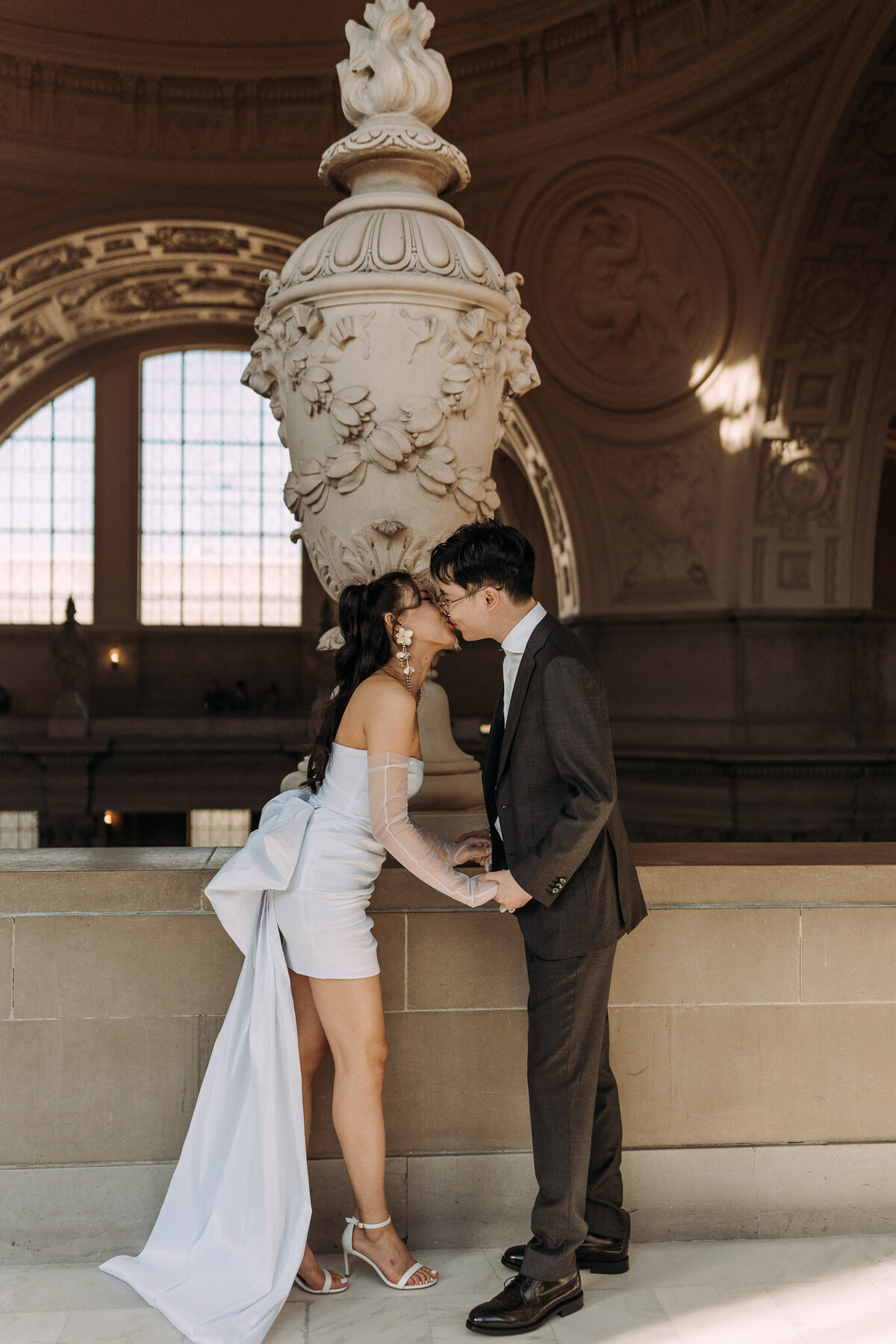 Joyce Li Photography Destination Wedding Elopement Engagement Lifestyle Portrait Photographer West Coast Seattle Washington California sfcityhallelopement-38
