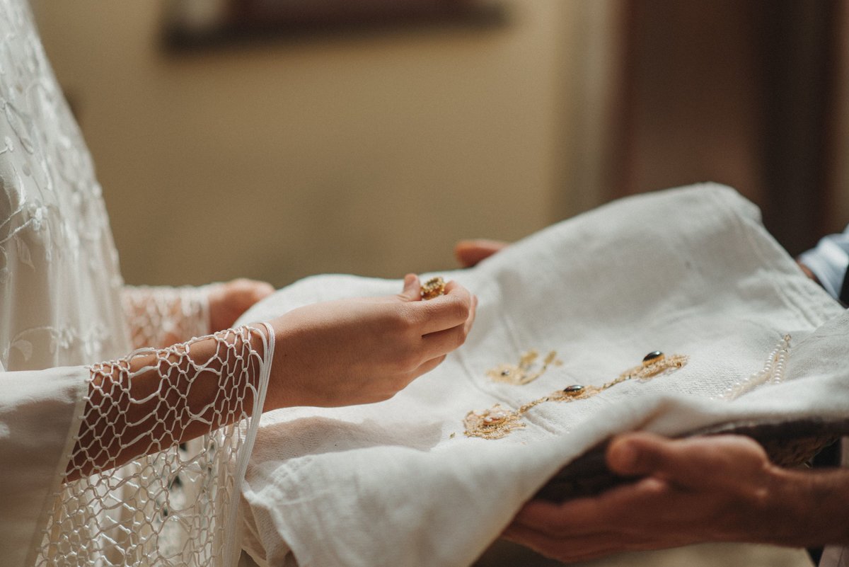 iconic and traditional bride details