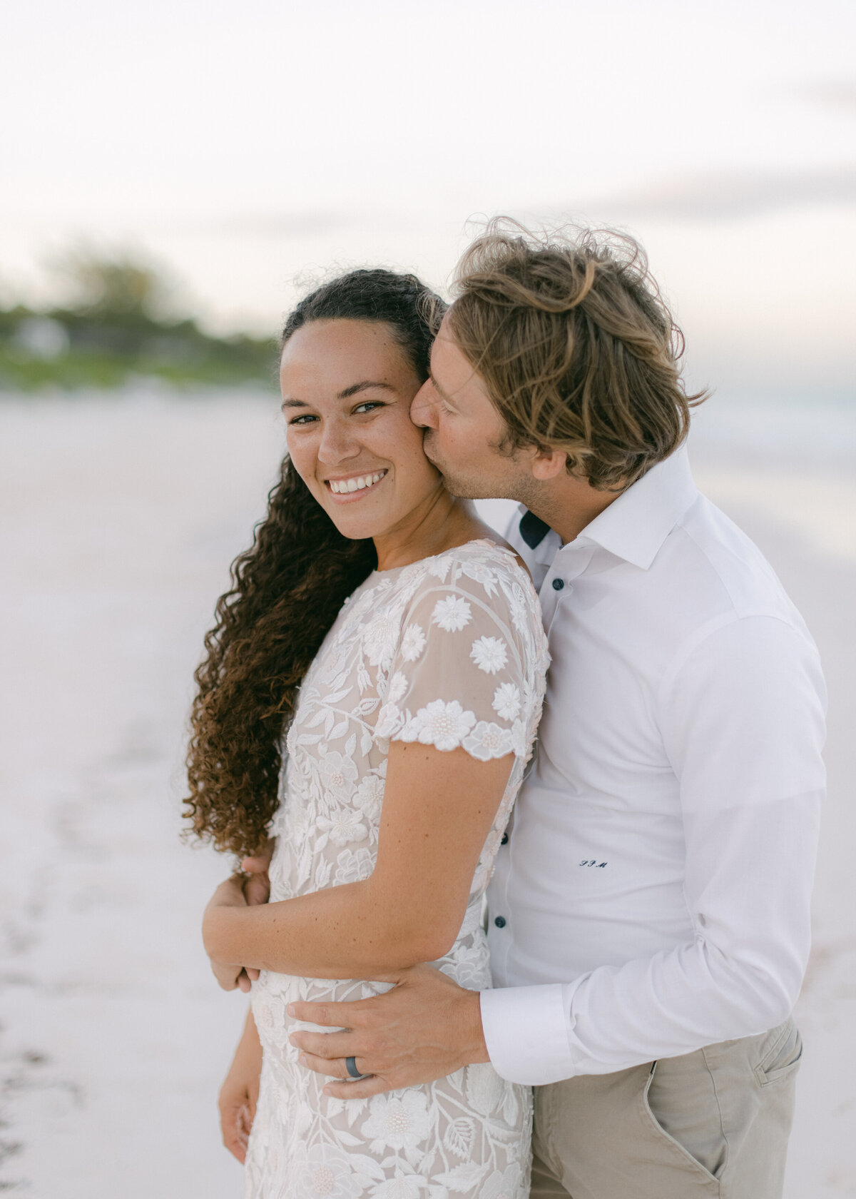 alessandra-shane-harbour-island-wedding-hollyclarkphotography-h-899