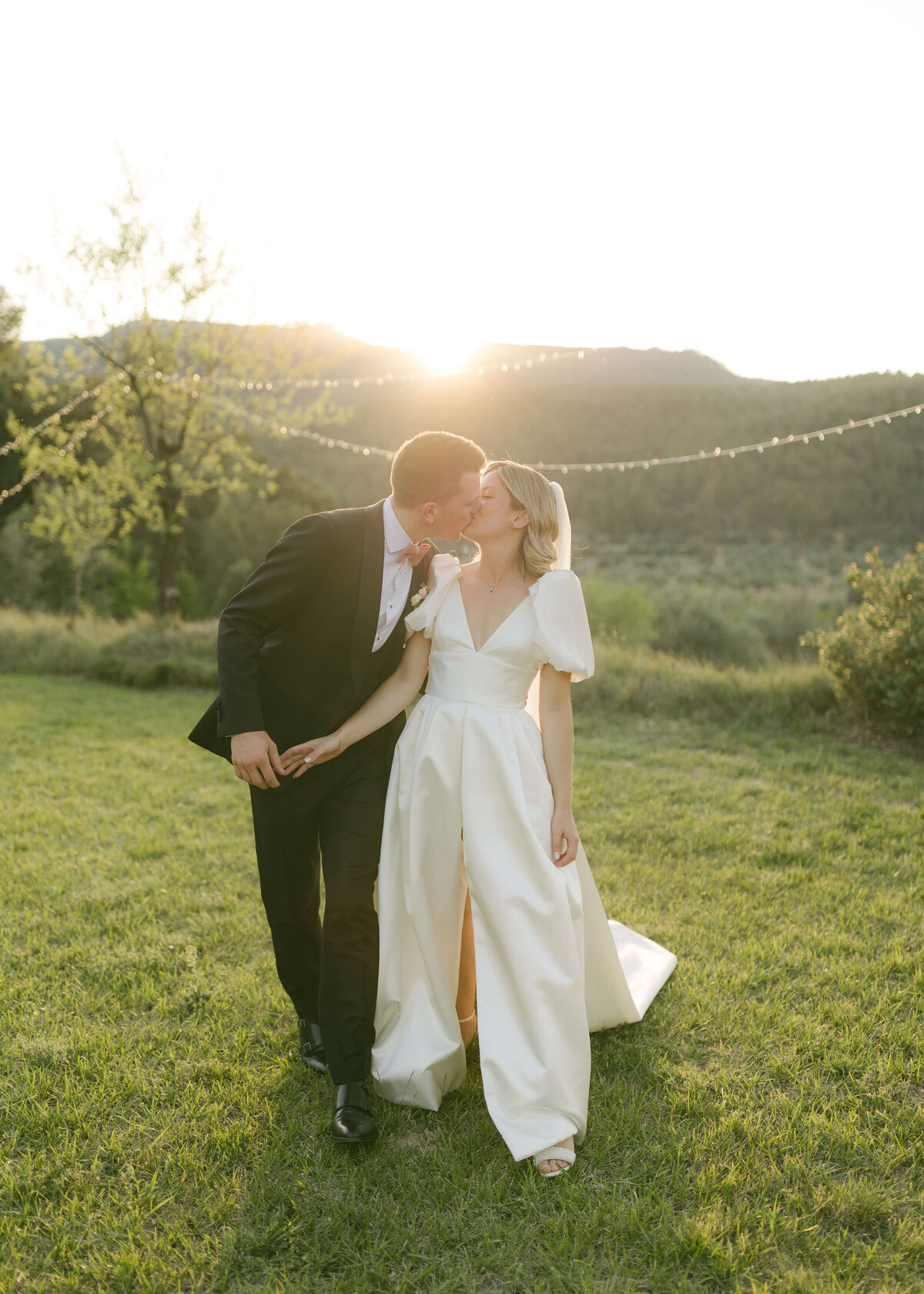 Georgina-James-Wedding-Fuentespalda-Chloe-Lowe-Photography-584