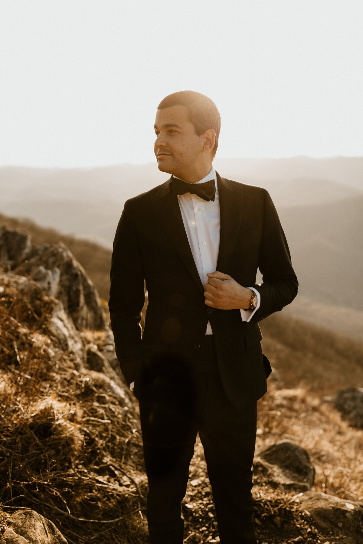 Outdoor Elopement by Richmond VA Wedding Photographer