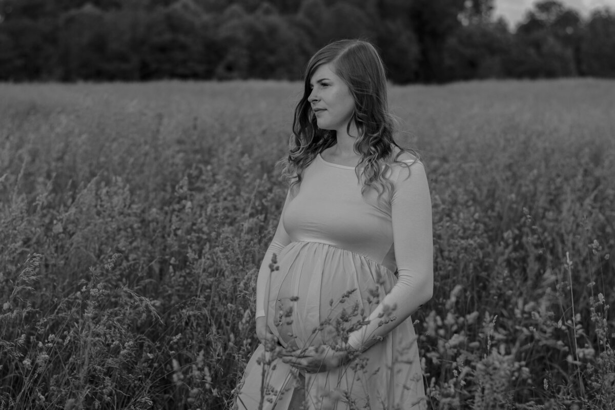 Kylee's Maternity Photos_2024_026 copy