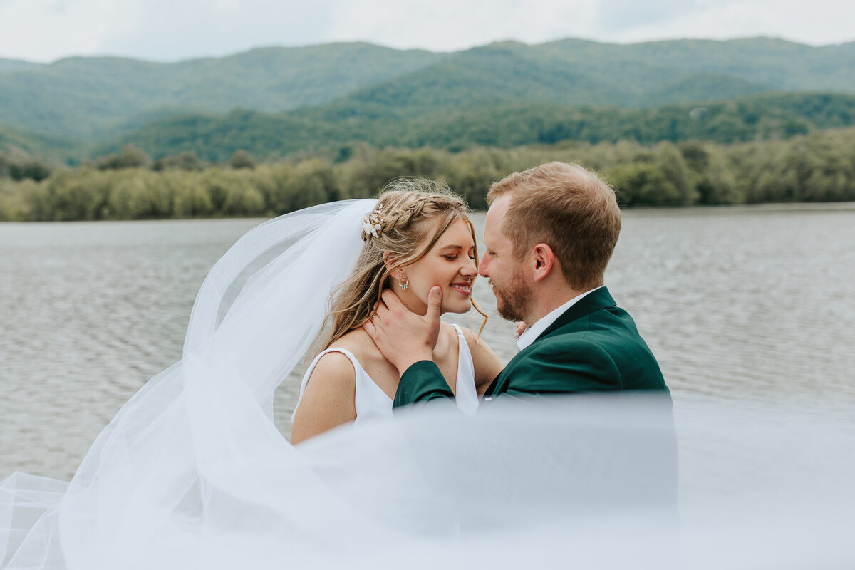 Cove Lake State Park Wedding | Carly Crawford Photography | Knoxville Wedding, Couple, and Portrait Photographer-16