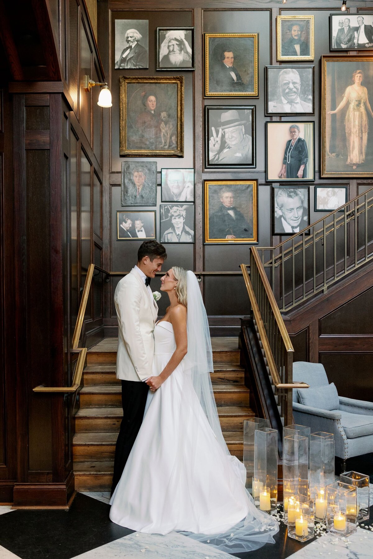 brittany-pannebaker-tampa-florida-destination-wedding-photographer-wedding-chandler-and-cole-tampa-harborside-chapel-510