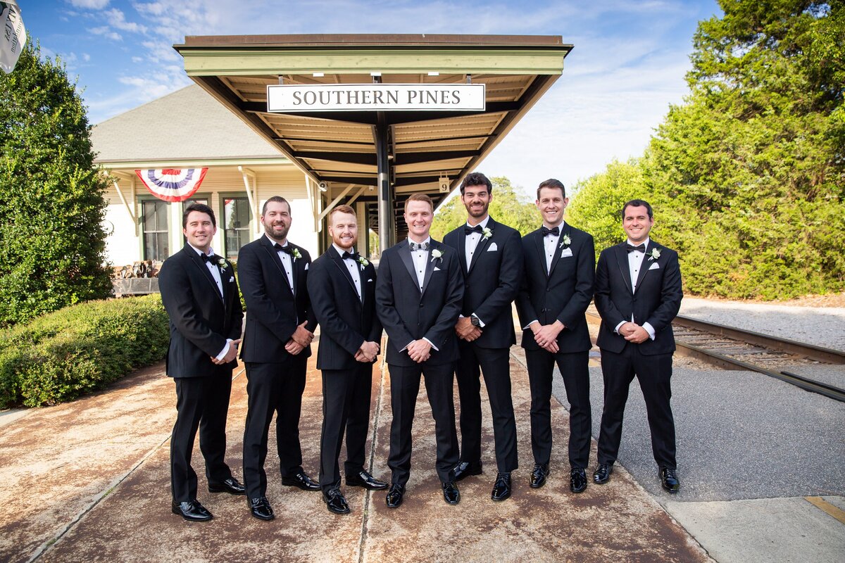 groomsmen-southern-pines-wedding