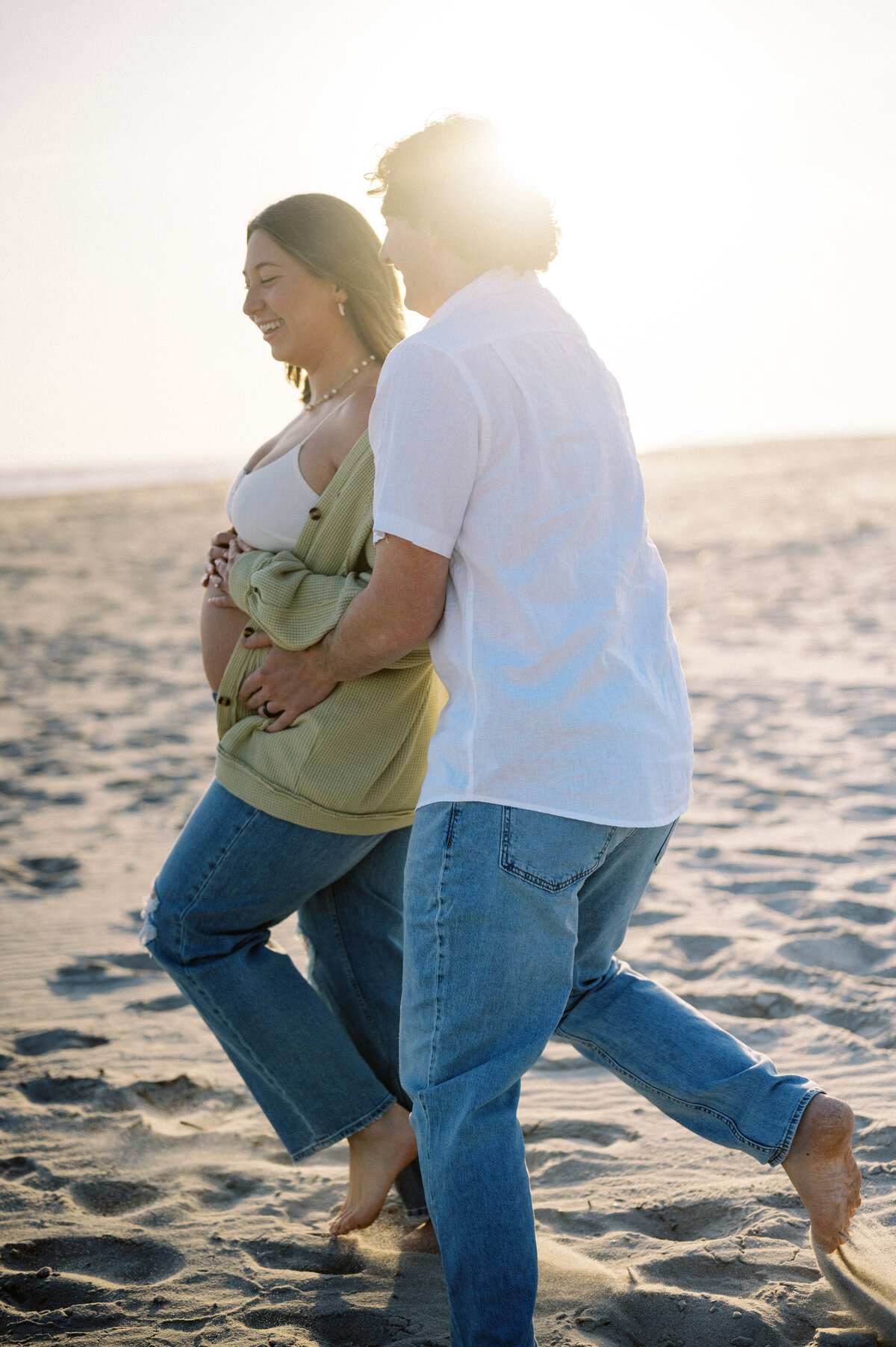 CapeMayLighthouse_BeachMaternitySession_TaylorNicollePhoto-18