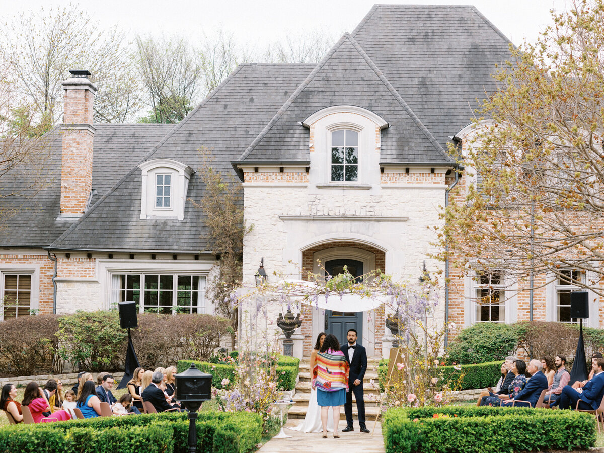 dallas-backyard-tented-intimate-wedding-22