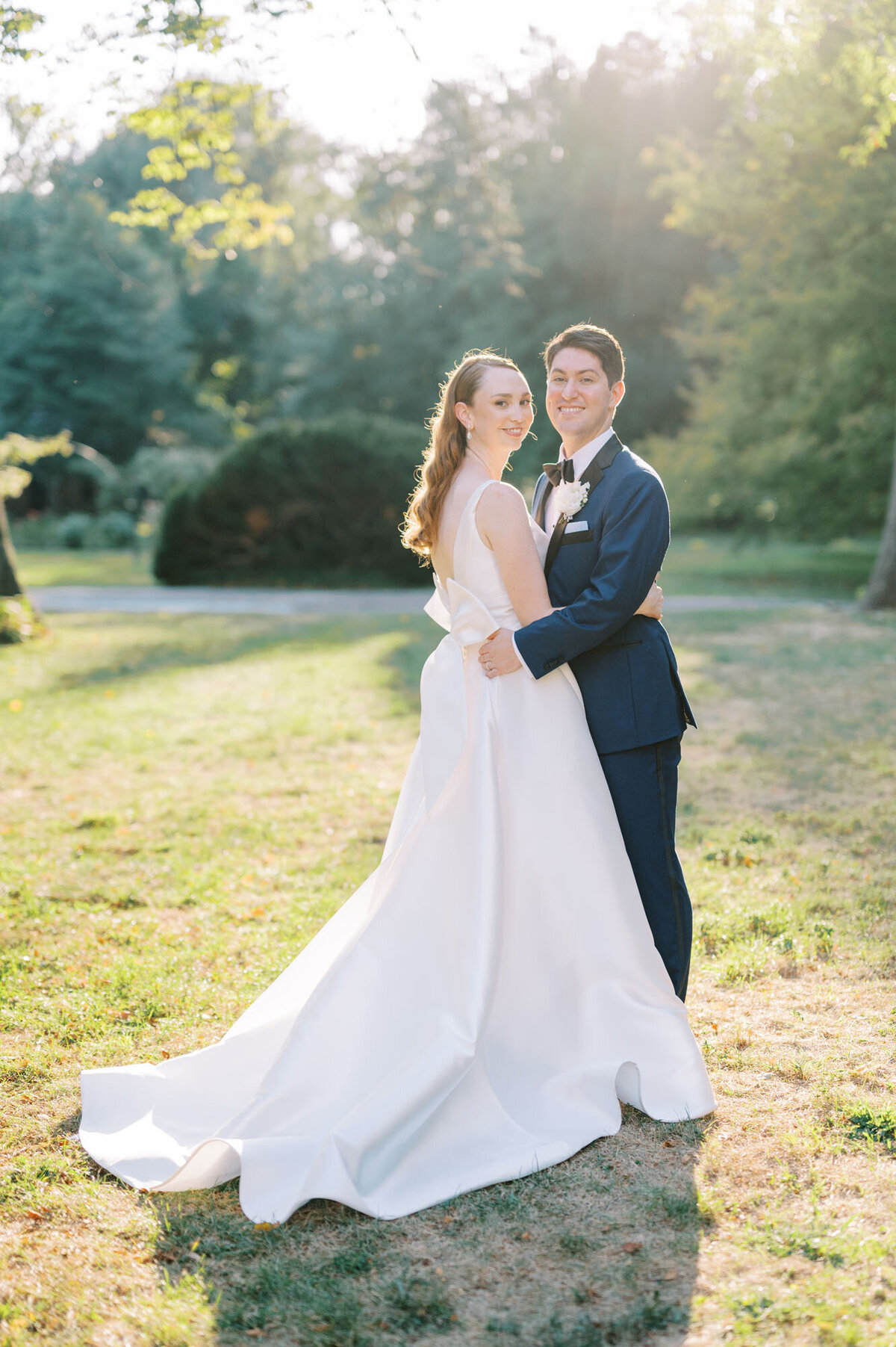 jaclyn-fisher-events-planning-romantic-riverfront-garden-wedding-in-philadelphia-50