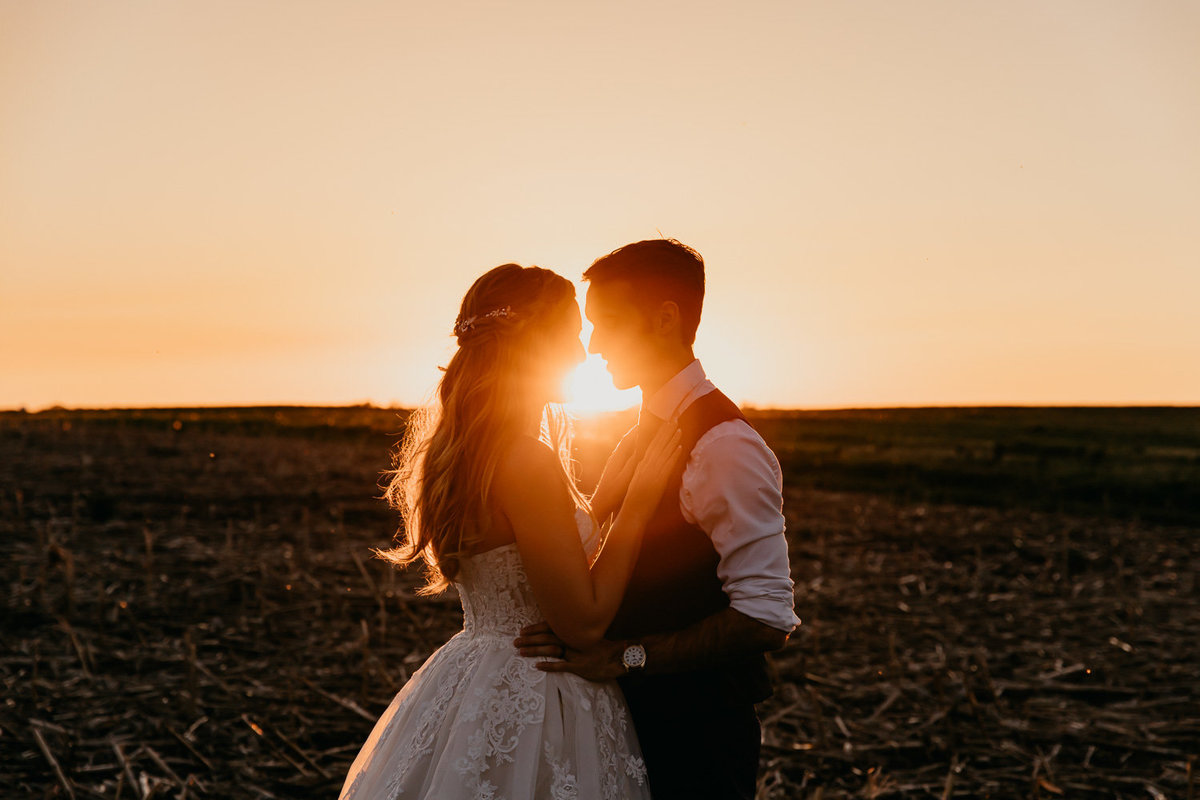 Vesperman Farms-Wisconsin-wedding-photography-light burst photography-474
