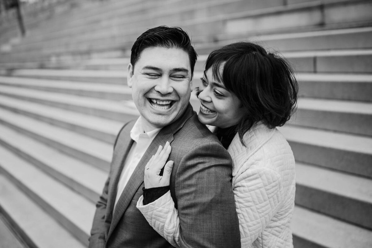 Chicago_Riverwalk_engagement_003