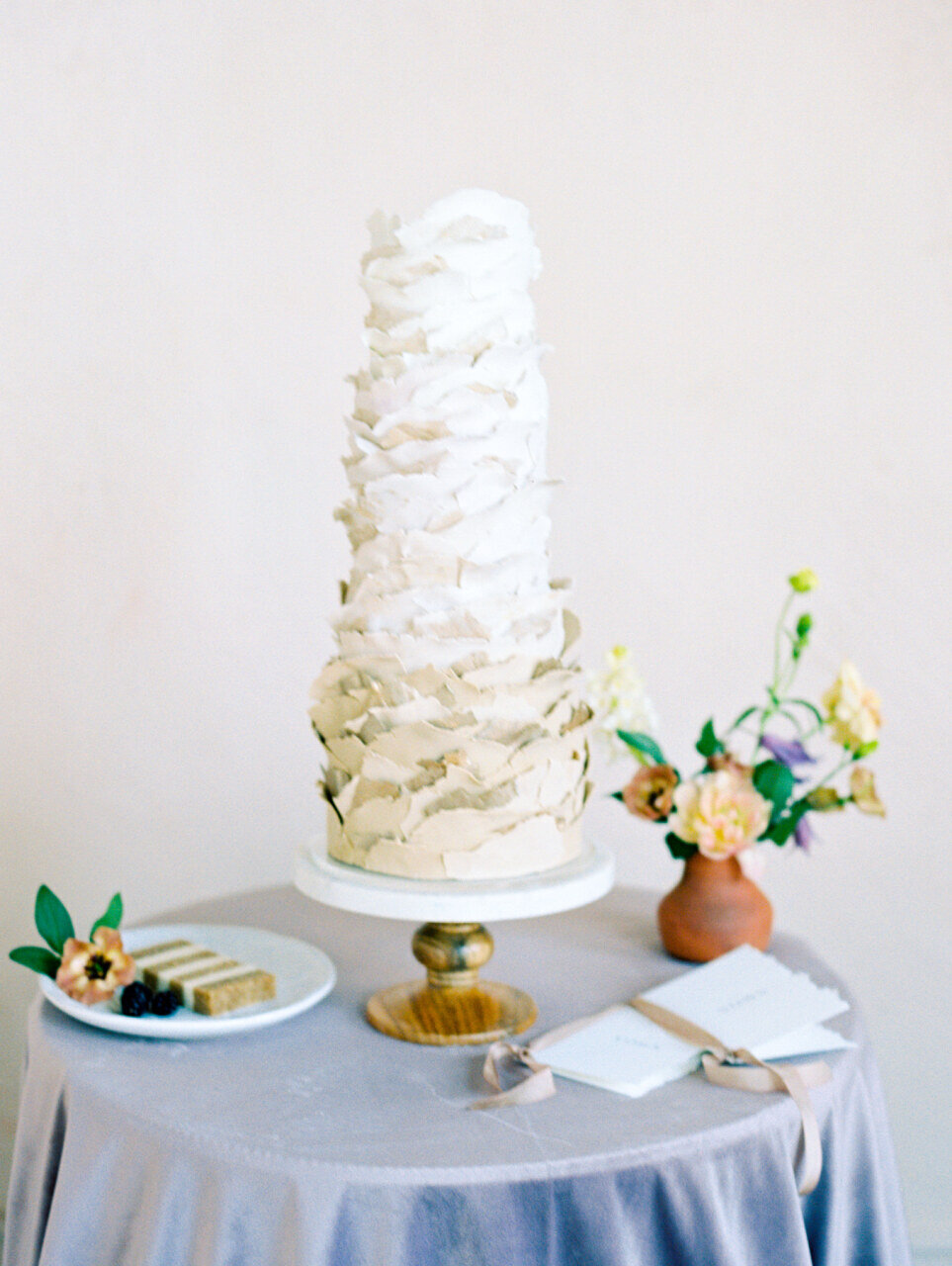 romantic wedding cake, floral cake styling, studio fleurette, mn florist