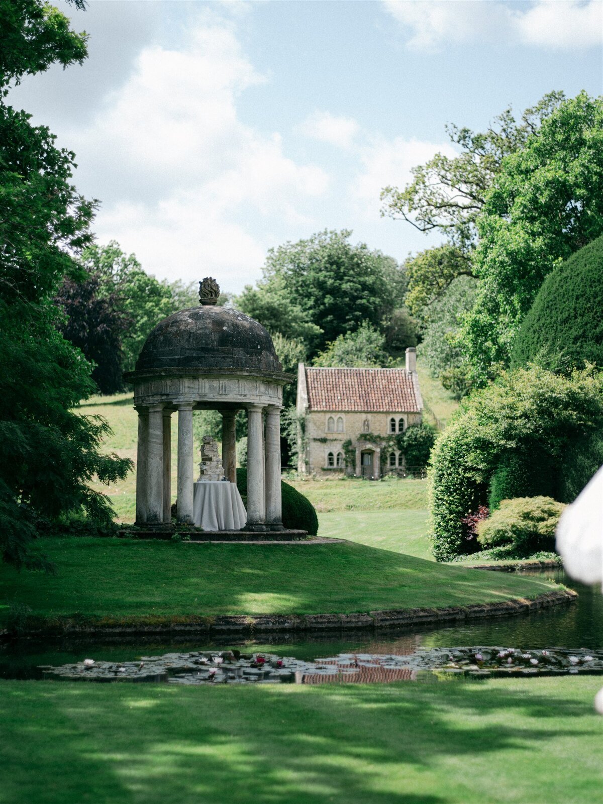 Attabara Studio Luxury Wedding Planner at Belcombe Court by Stories from Eros_CocktailHour_0201