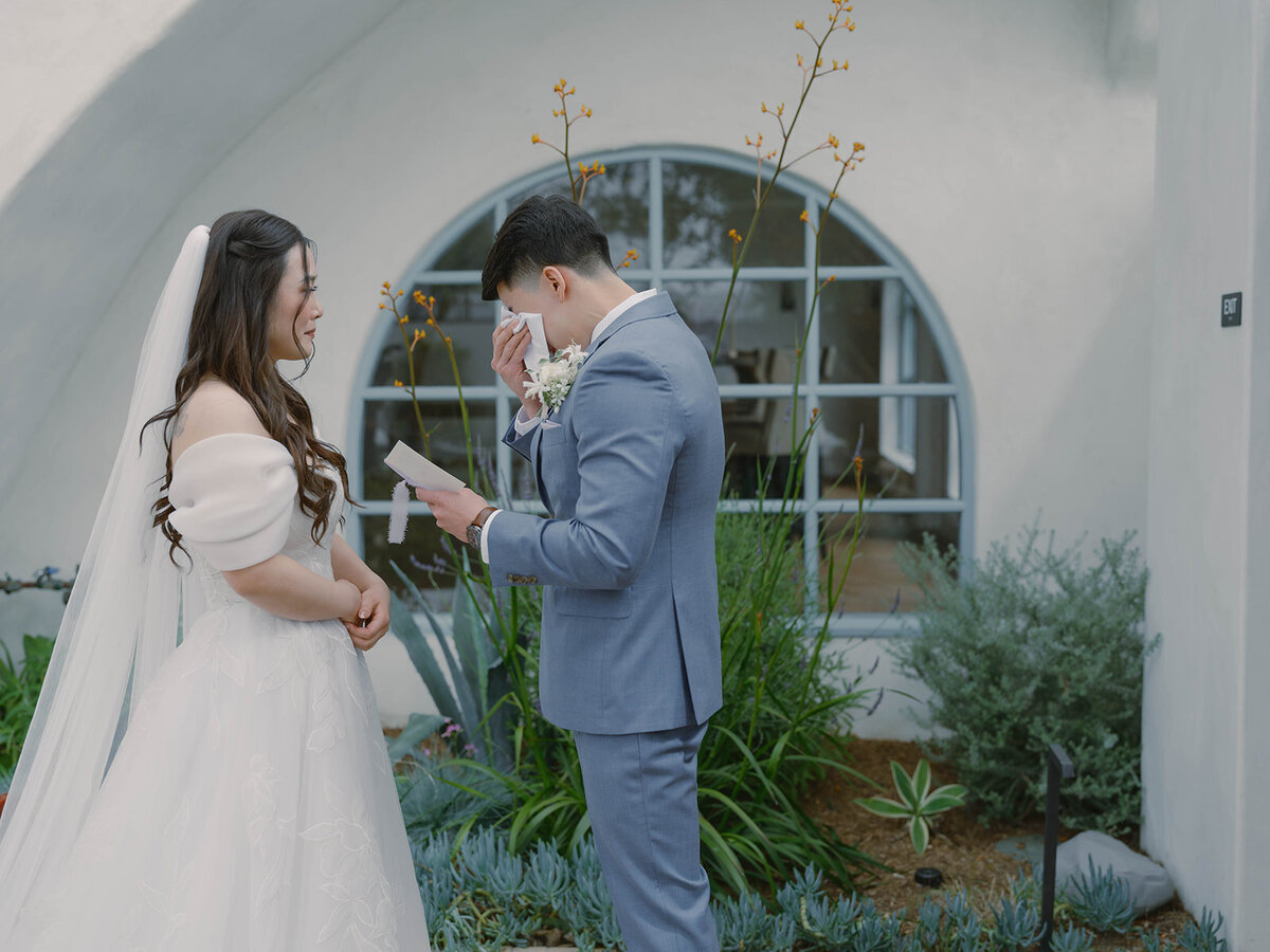 pretty-palm-leaf-event-co-susand-and-david-wedding-at-agape-1928-7