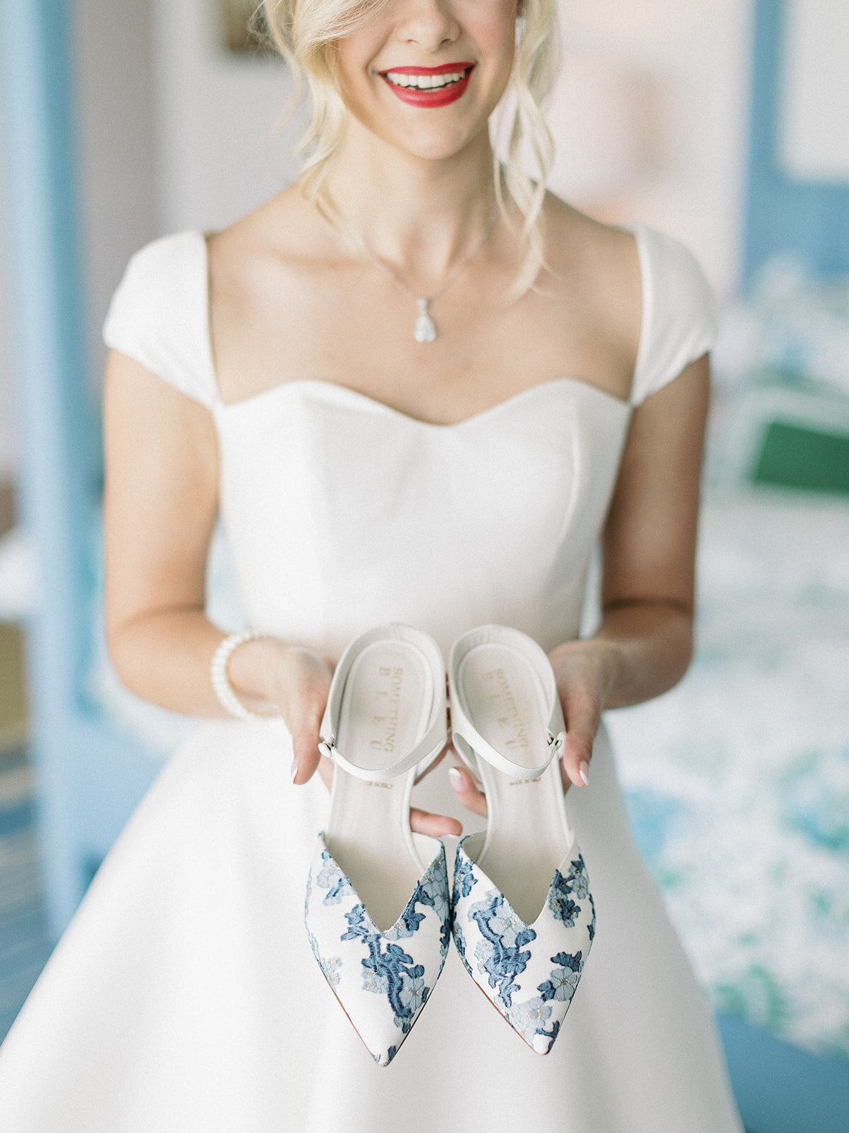 2 - St. Pete Beach Wedding Bride with Shoes - Tampa Bay Wedding Planner
