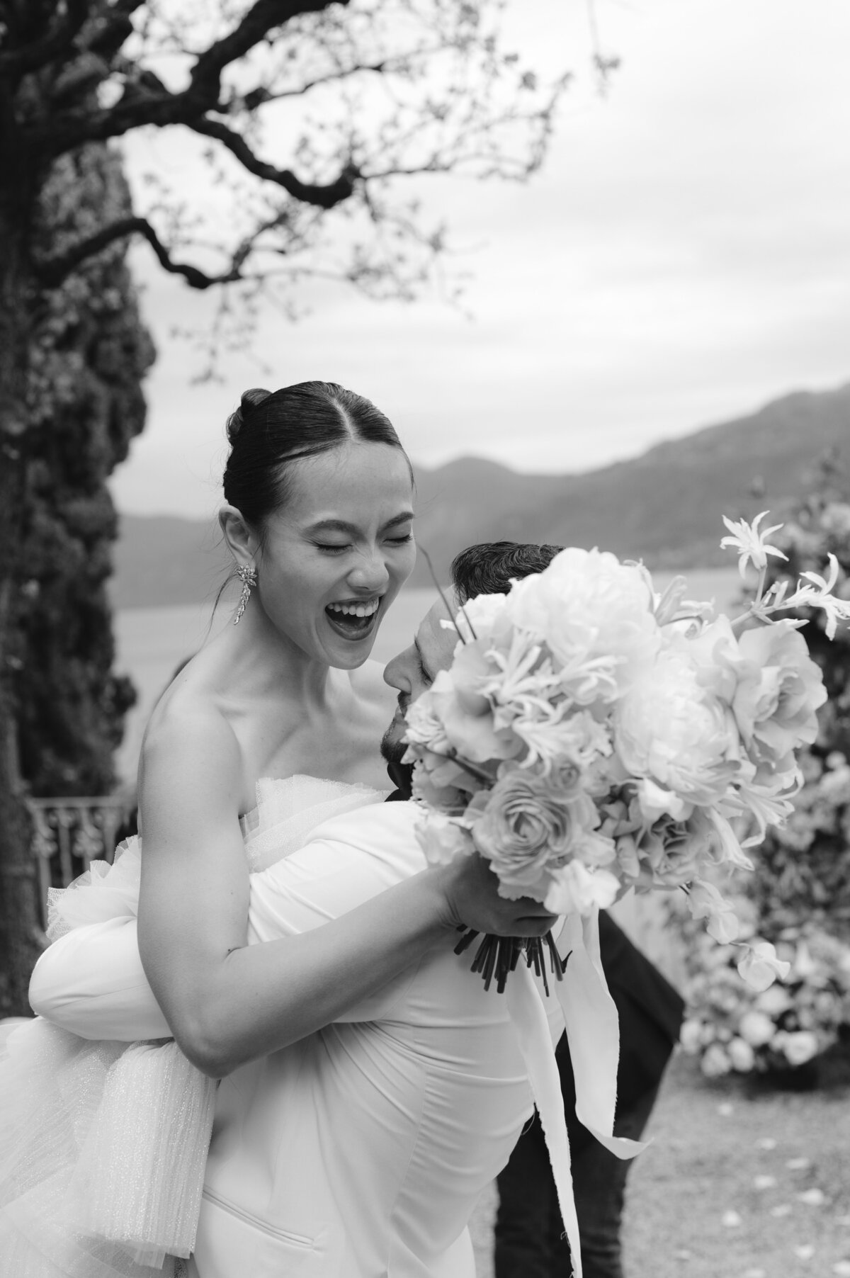 Dimos Bablis Studio Luxury Wedding Photographers Greece and Italy Santorini Wedding Villa Cipressi pastel  _051