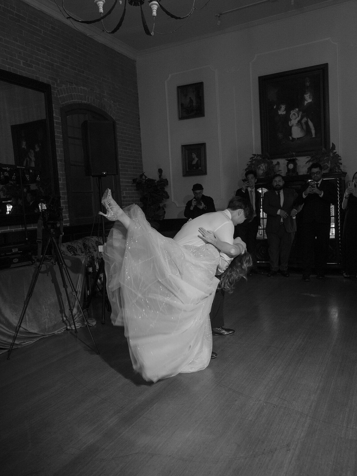 Faye-Fern-Creative-Dennis-Roy-Coronel-Carondelet-House-Reception-16