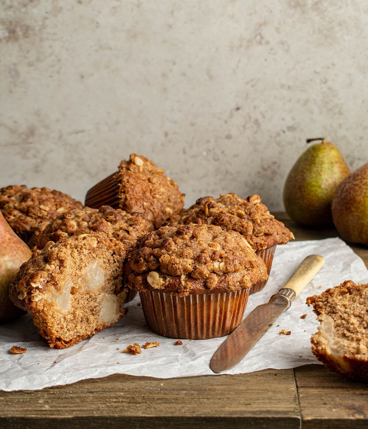 chai pear muffins