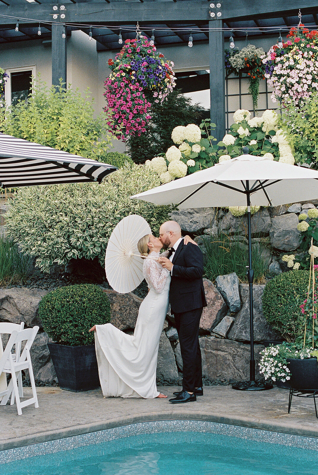 minted-photography-okanagan-kelowna-destination-wedding-photographer-wedding-kelowna-estate-wedding-madison-and-brandon-90