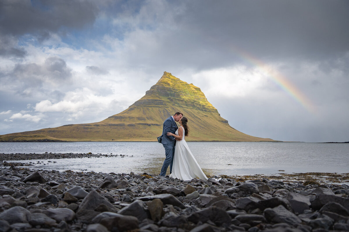Iceland-elopement-kirkjufell