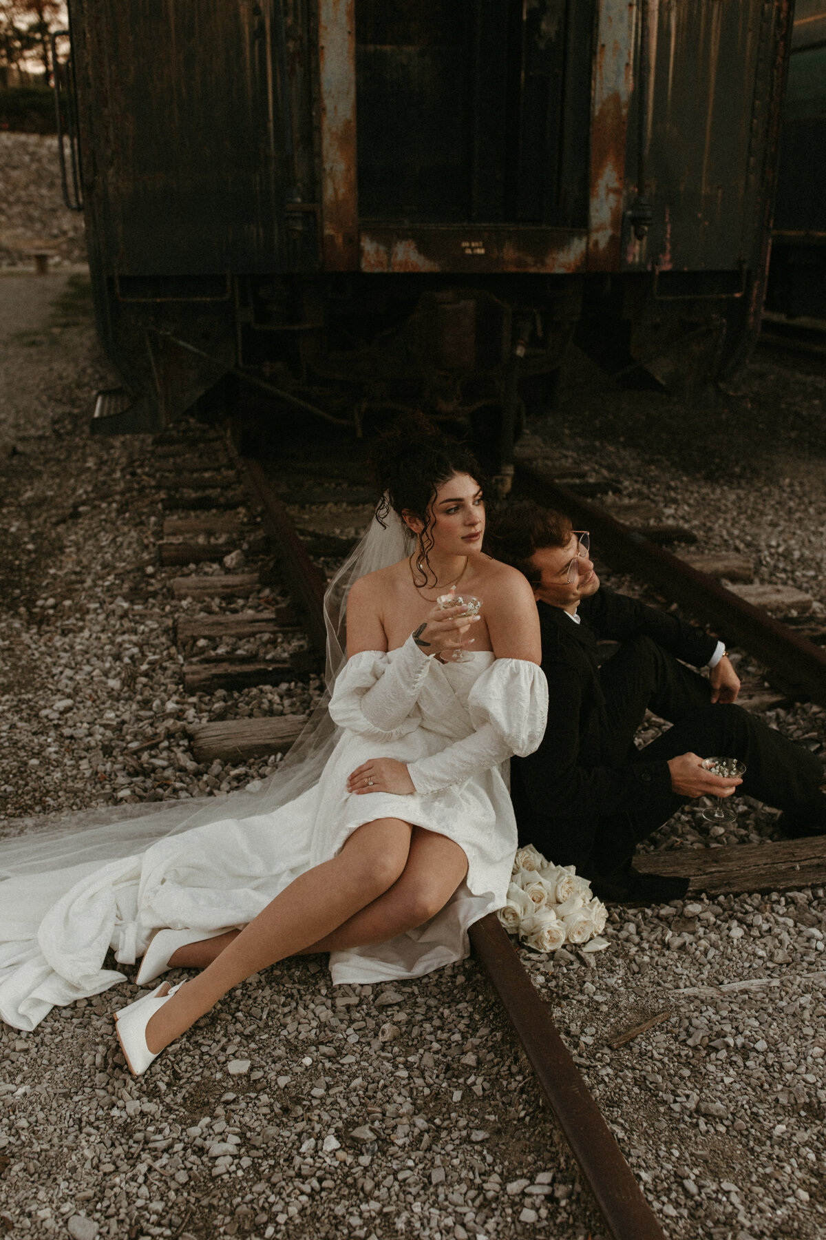 european-train-runaway-bride-elopement-rome-italy-romantic-film-145