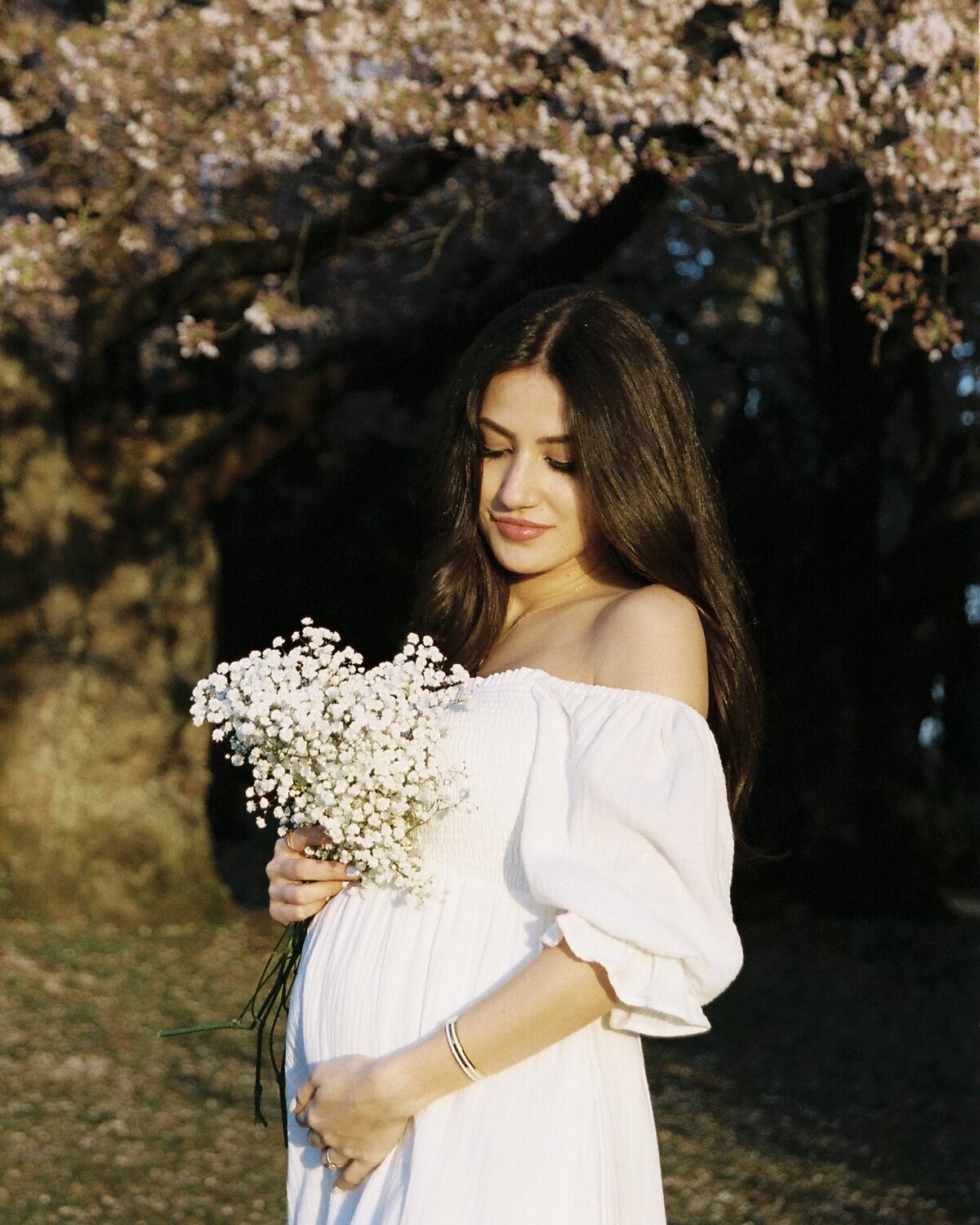standing-side-portrait_flowers_1